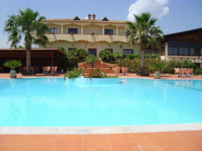Отель Tenuta Colle Degli Ulivi  Сибарис